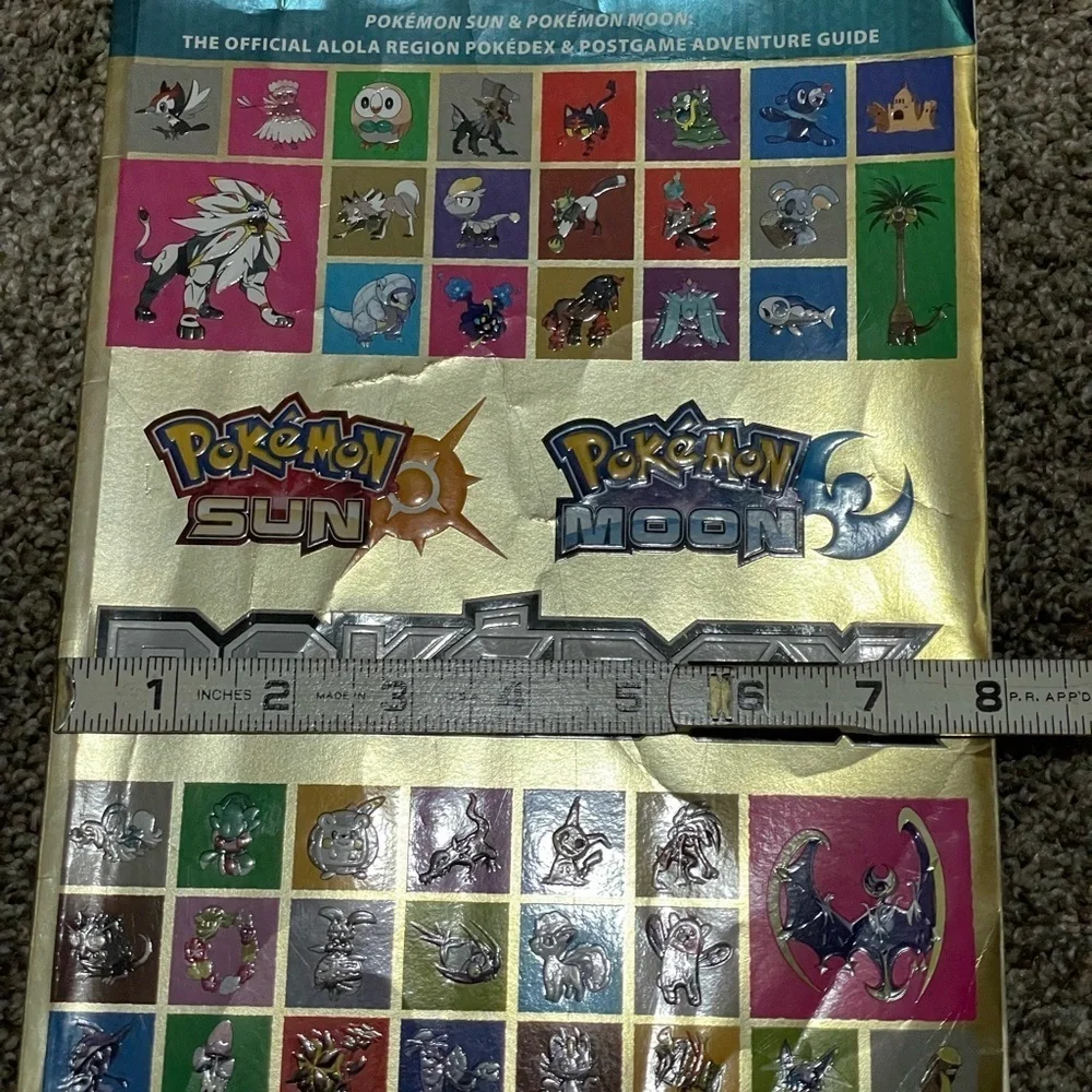 Pokémon Sun & Moon Pokedex Official Alola Region Adventure Guide Book